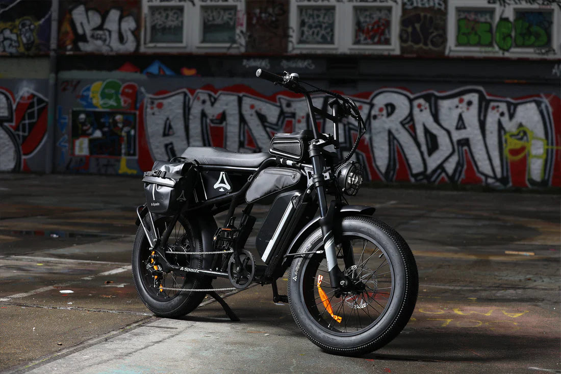 Vélo électrique Fatbike | A-Spadz Cavet Air | 250 W | V-max 25 km/h | Autonomie jusqu’à 100 km - Urban Bikes