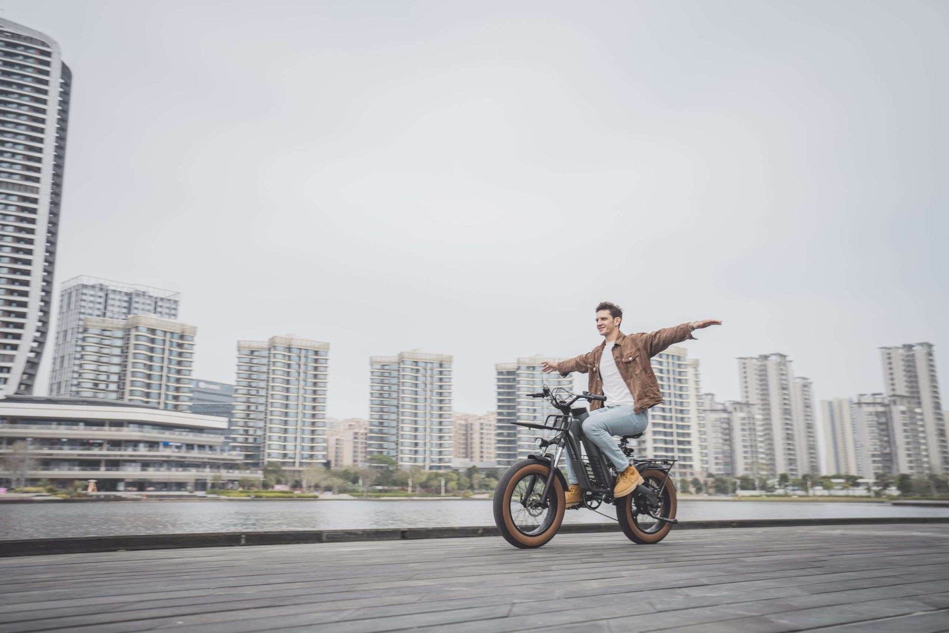 Vélo électrique Fatbike | COSWHEEL M20 | 750W | V-max 25 km/h | Autonomie 80 km - Urban Bikes