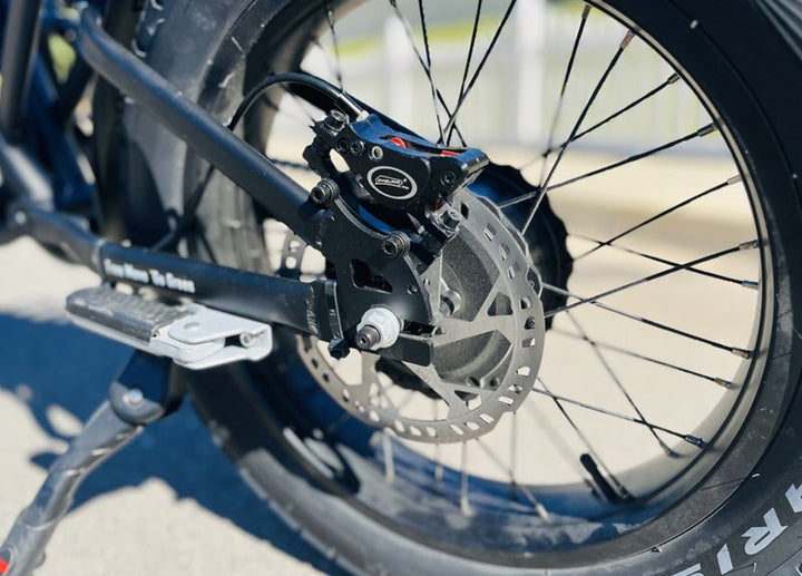 Vélo électrique Fatbike | FREEGO F2 PRO | 1400 W | V-max 25 km/h | Autonomie 80 km - Urban Bikes