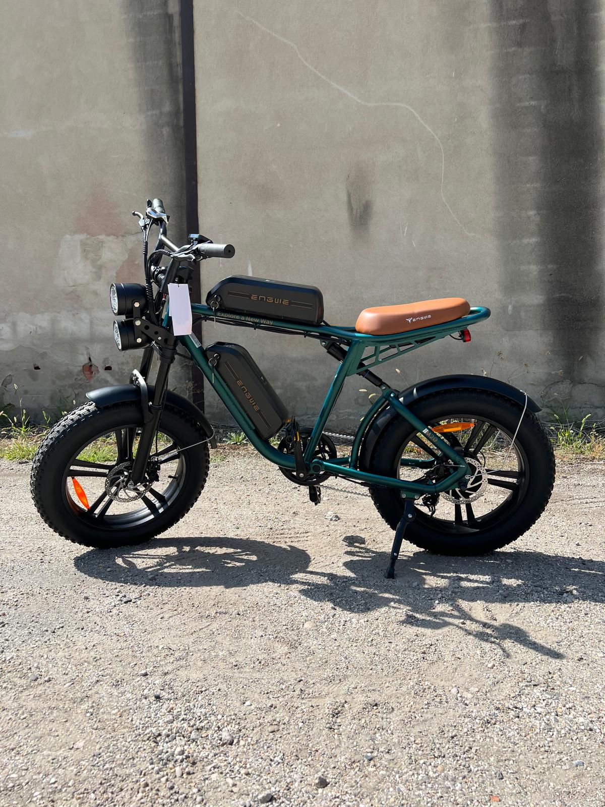 Vélo électrique Fatbike | Engwe M20 | 750 W | V-max 25 km/h | Autonomie 150 km - Urban Bikes